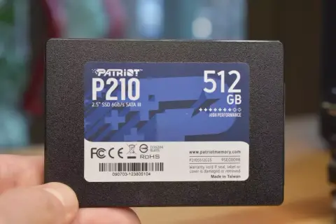 Dysk SSD Patriot P210 512GB, idealny do przyspieszenia PS4 Pro. Szybkość i pojemność dla Twojej konsoli.