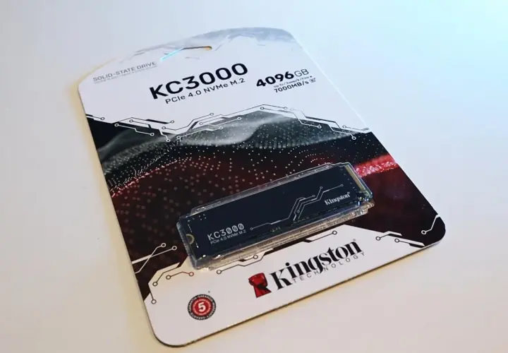 Kingston KC3000 PCIe 4.0 NVMe M.2, 4096GB. Szybki dysk SSD 500GB w opakowaniu.