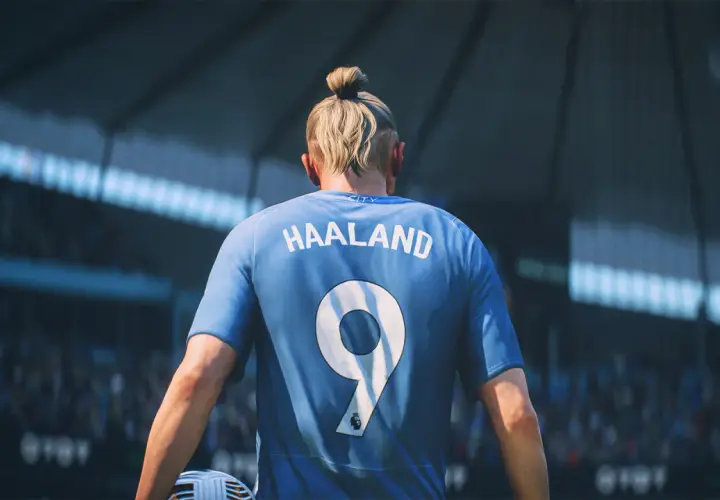 Piłkarz Haaland w błękitnej koszulce z numerem 9, gotowy do gry. Sprawdź fc 24 wymagania, by cieszyć się grą!