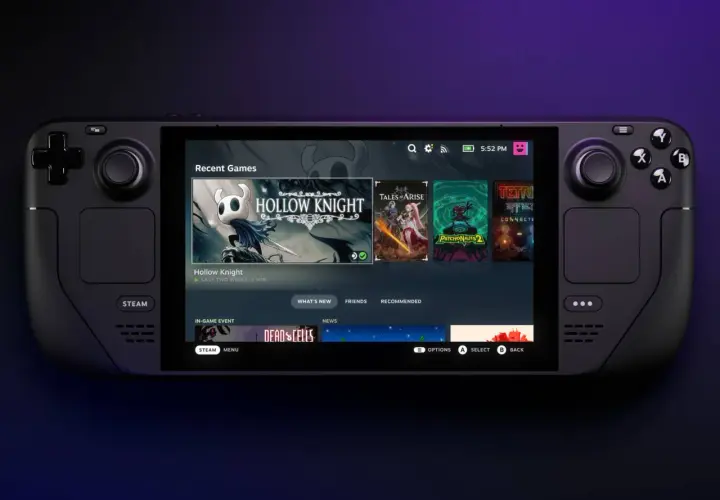 Konsola Steam z ekranem wyświetlającym ostatnio grane tytuły, w tym Hollow Knight.