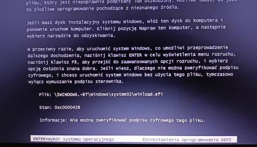 Komunikat o błędzie podczas uruchamiania Windows. Aby rozwiązać problem, jak zainstalować Windows 7, użyj dysku instalacyjnego lub opcji naprawy systemu.