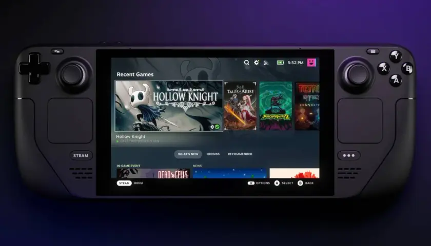 Konsola Steam z ekranem wyświetlającym ostatnio grane tytuły, w tym Hollow Knight.