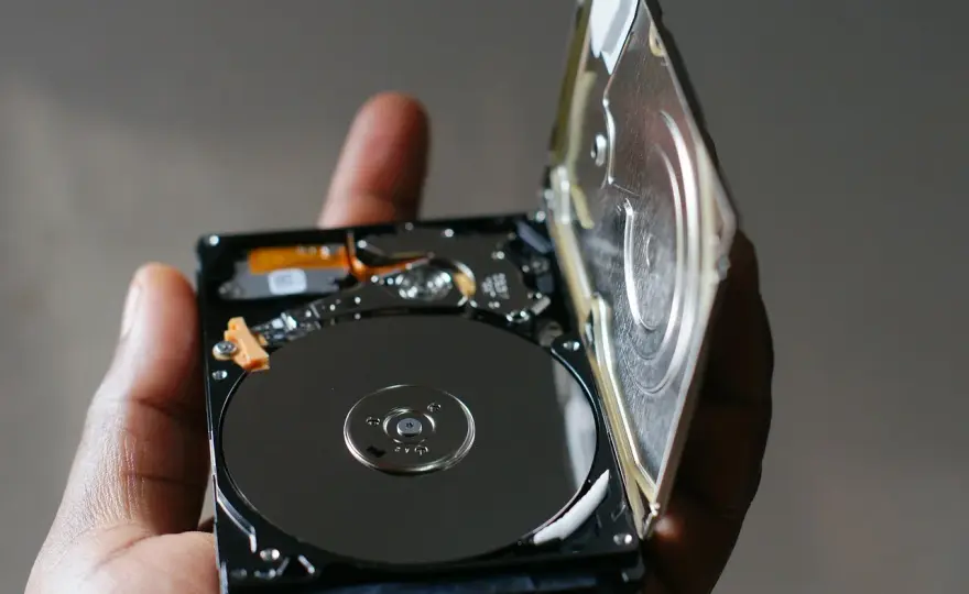 Największy dysk HDD - Ile TB zobaczysz i kiedy ma sens?