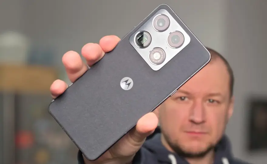 Motorola Signature - czy warto kupić ten luksusowy smartfon?
