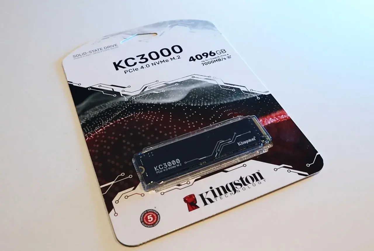 Kingston KC3000 PCIe 4.0 NVMe M.2, 4096GB. Szybki dysk SSD 500GB w opakowaniu.